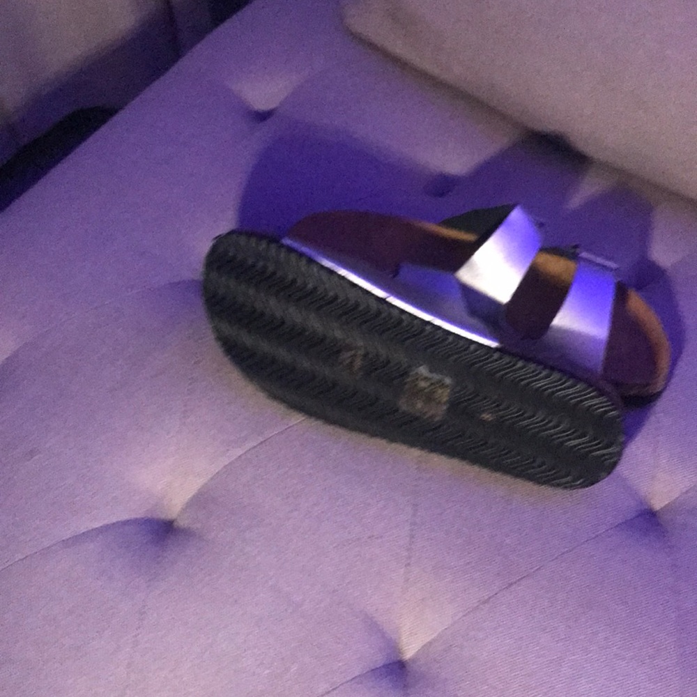 Sandals - Picture 3 of 3